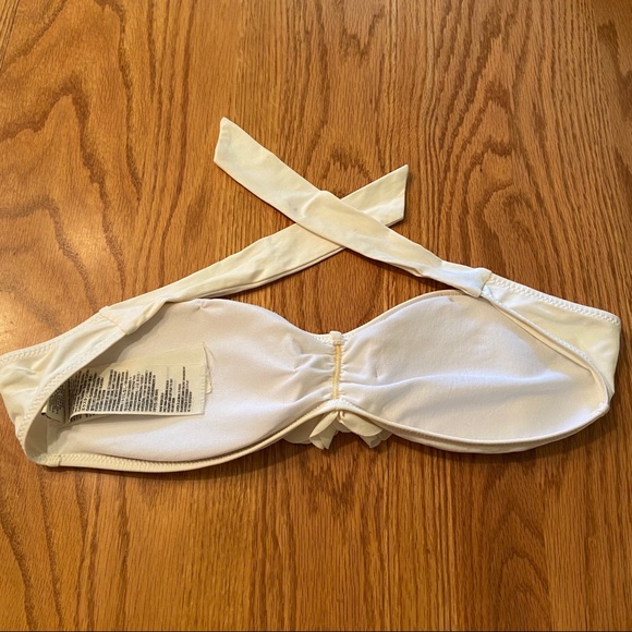 Hollister Strapless Bikini Top, size small - Picture 5 of 5